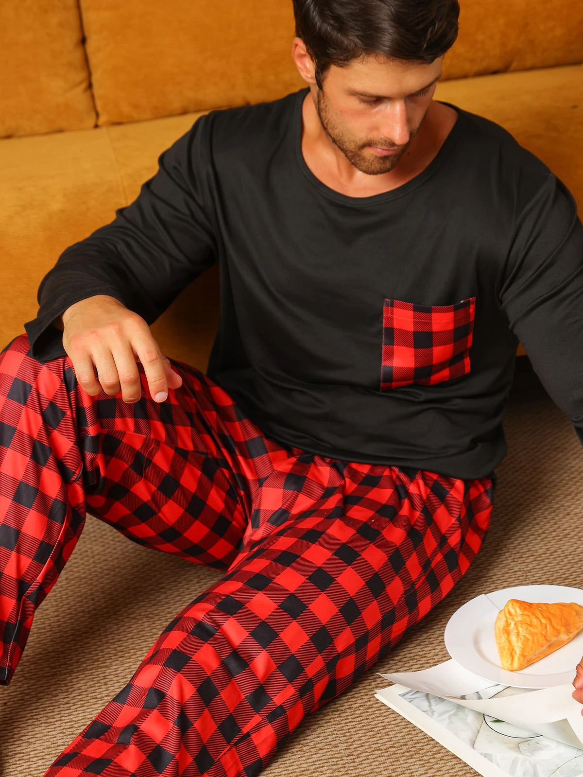 Pyjama Homme à Carreaux – Élégant & Confortable